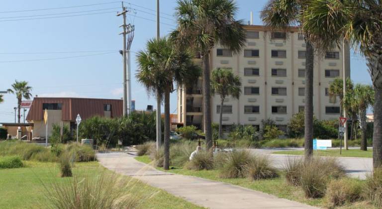 Emerald Coast Inn & Suites