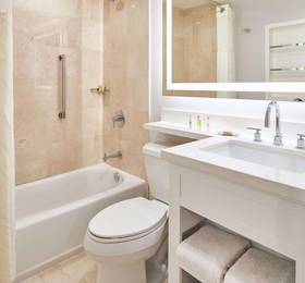 Doubletree by Hilton Torrance - South Bay в Калифорнии