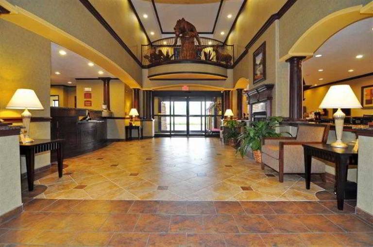 Best Western Plus Royal Mountain Inn & Suites