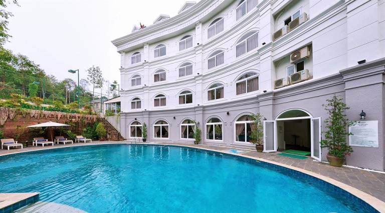 Boulevard Hotel