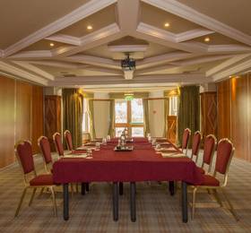 Bunratty Castle Hotel в Клэре