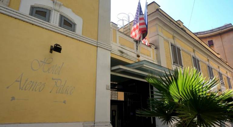 Ateneo Garden Palace Hotel