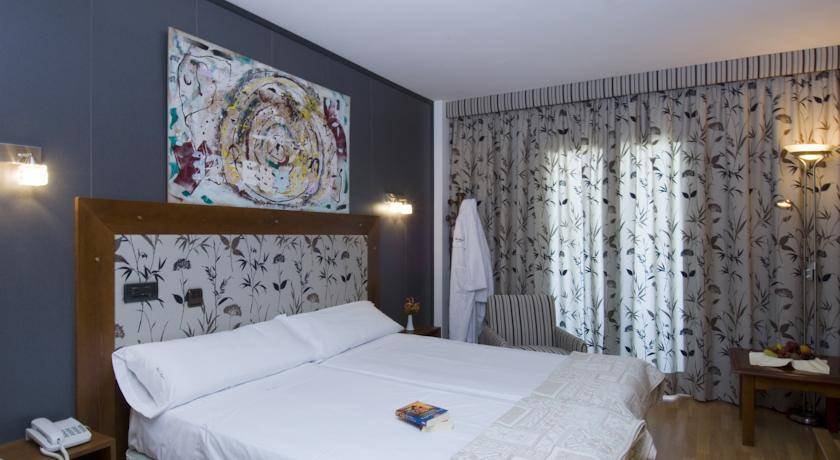 Hotel Mayurca 4* Испания, Майорка