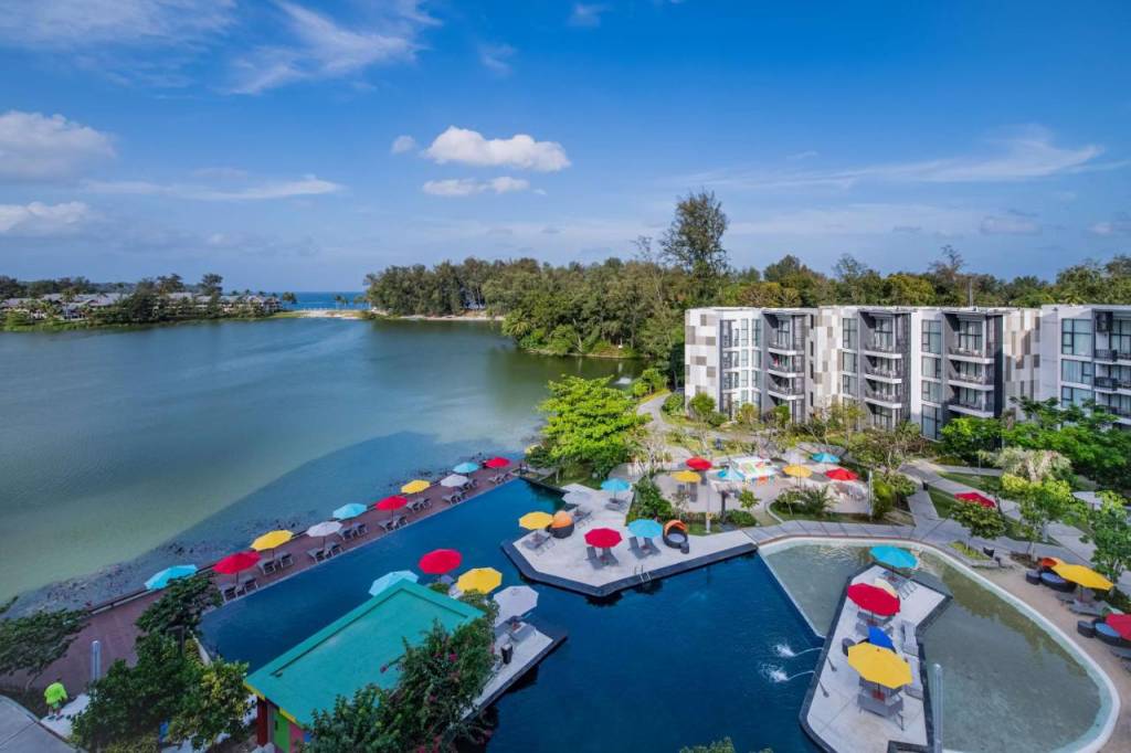 Cassia Phuket 4*