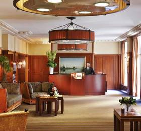 Hotel Barriere Le Grand Hotel в Иль Де Франсе