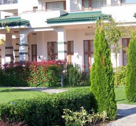 Emerald Beach Resort and Spa в Равде