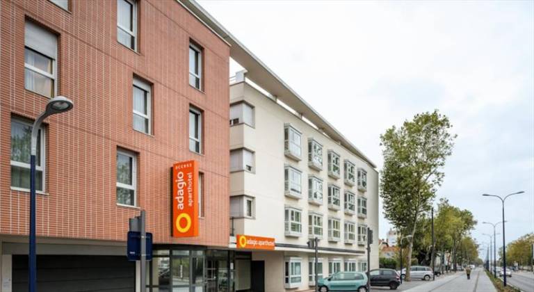 Aparthotel Adagio Access Paris Clamart