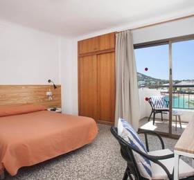 Apartamentos Sol Bahia в Ибице