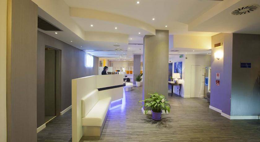 Holiday Inn Express Rome - East 4* Италия, Рим