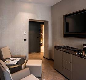 iH Hotels Roma Piazza di Spagna View - Luxury Guest House в Риме