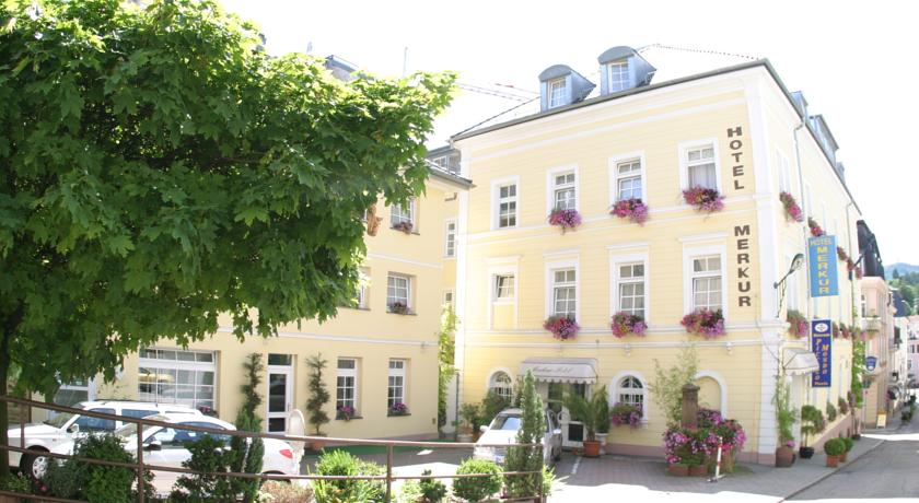 Hotel Merkur 3*