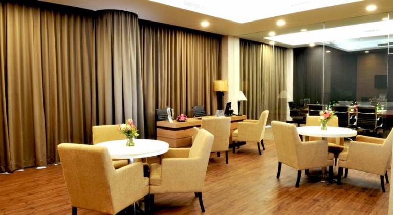 Discovery Hotel & Convention Ancol