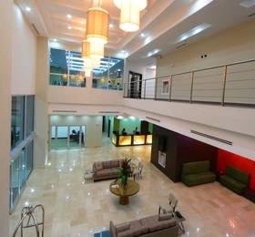 Clarion Victoria Hotel and Suites Panama в Панаме-Сити