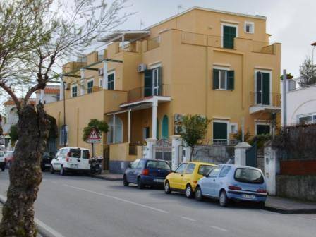 Appartamento Attico  (Via Salvatore Girardi 35 3* Италия, Искья