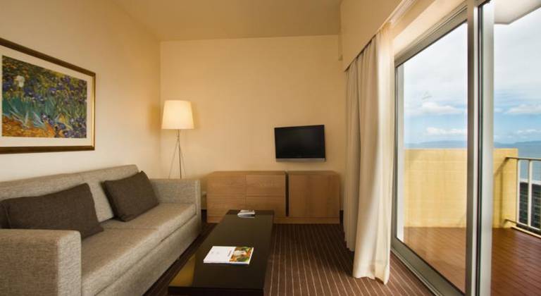 Girassol Hotel