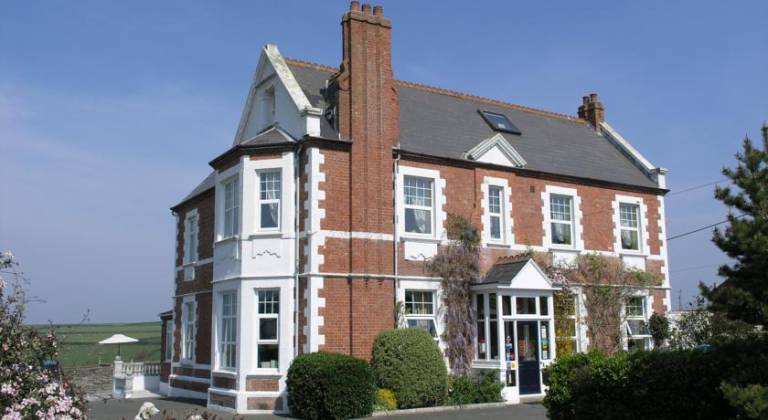 Woodlands Country House