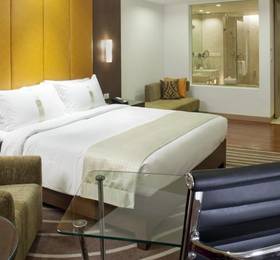Holiday Inn Mumbai International Airport в Мумбае