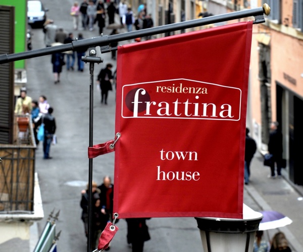 128 Frattina House