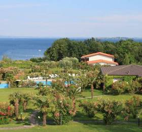 Residence Aparthotel San Sivino в озере Гарда