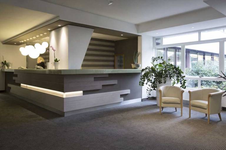 Living Place Hotel