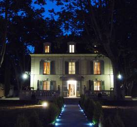 Les Frenes Hostellerie в Авиньоне