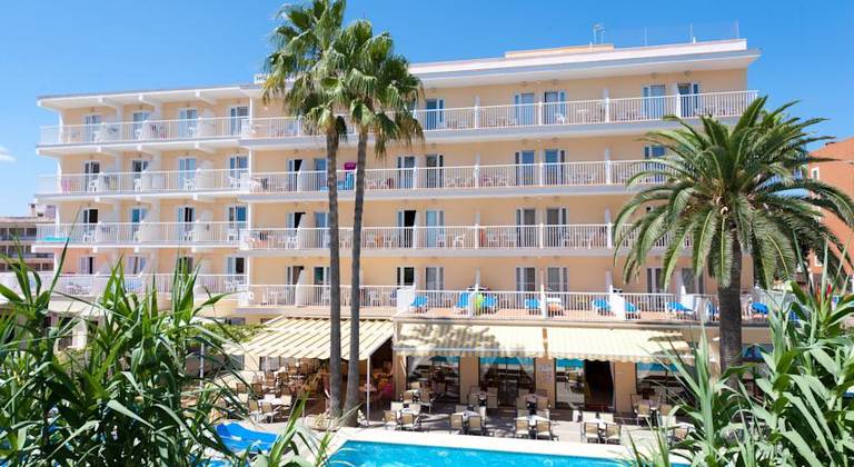 Universal Hotel Bikini