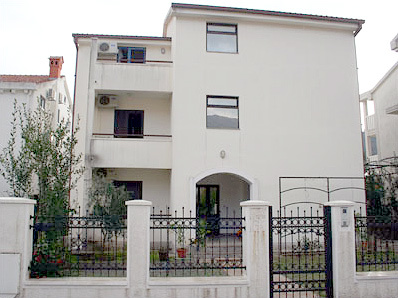 Villa Antro