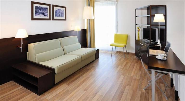 Residhome Appart Hotel Nancy Lorraine