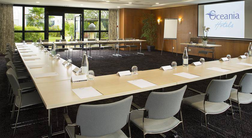 Hotel Oceania Rennes 4* Франция, Доль-де-Бретань