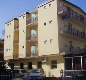 Arena Hotel в Римини