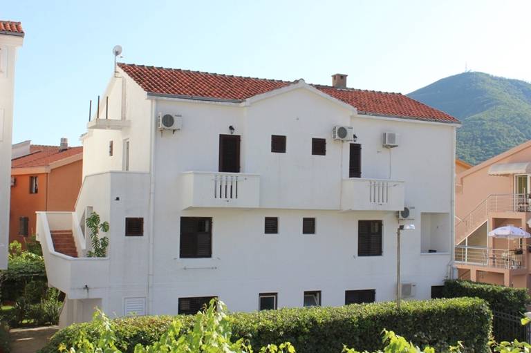Villa Aleksandra