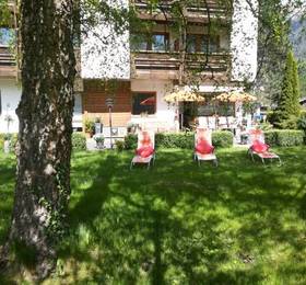 Mooshof Hotel-Pension в Нойштифте