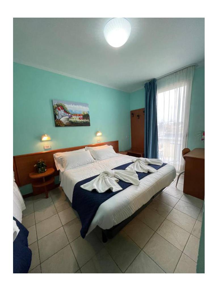 Hotel Blue Moon