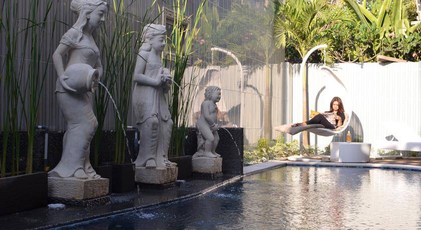 Hawaii Bali Hotel Kuta 3* Индонезия, Кута