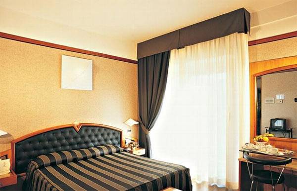 Continental 4* Италия, Римини