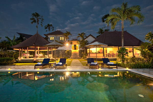 The Junno Villa