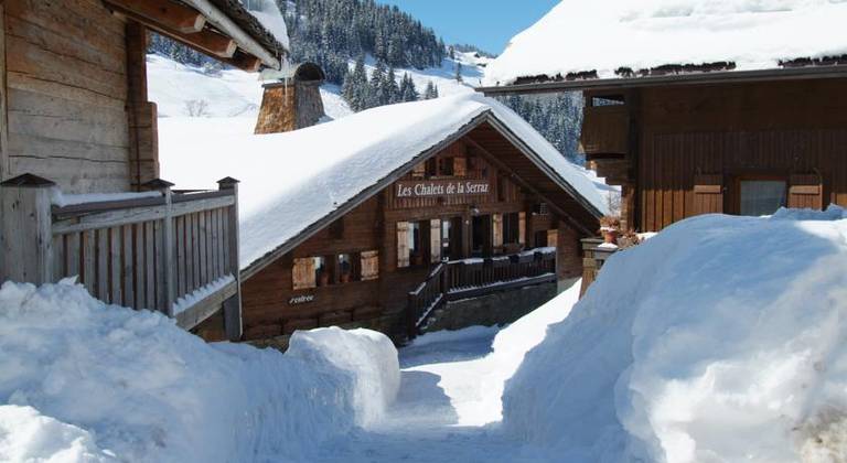 Les Chalets de la Serraz