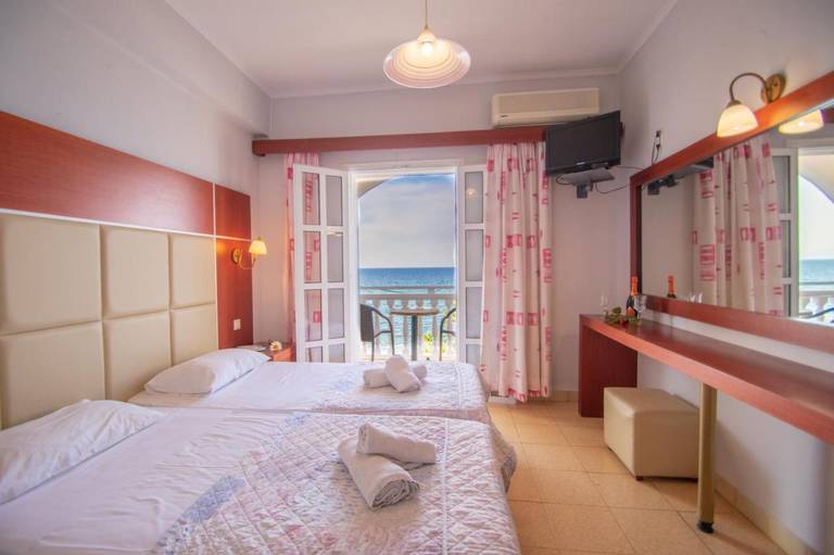 Agoulos Beach Hotel