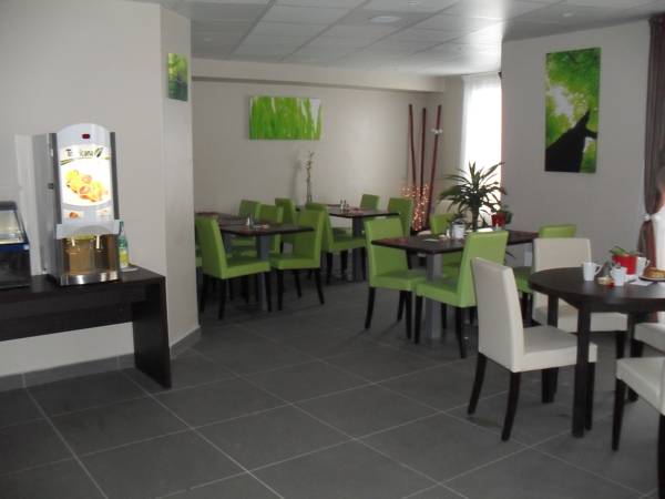 Park & Suites Village Bois d'Arcy