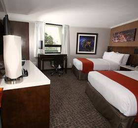 Holiday Inn Long Beach в Калифорнии