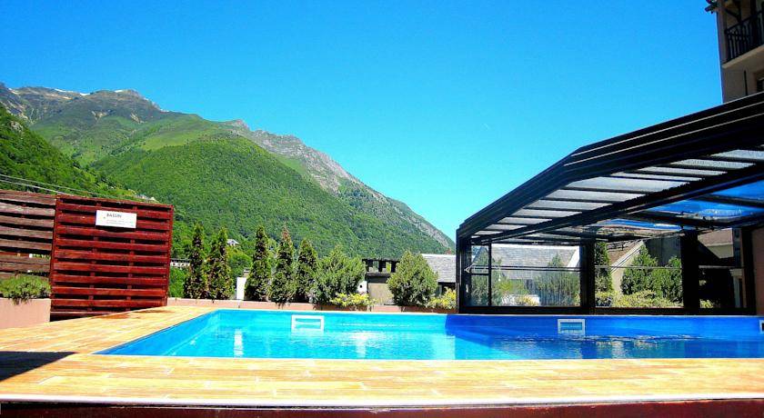 Hotel & Residence Odalys Balneo Aladin 3* Франция, Рен