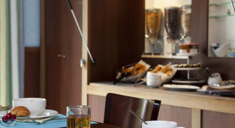 Adagio City Aparthotel Paris Buttes Chaumont