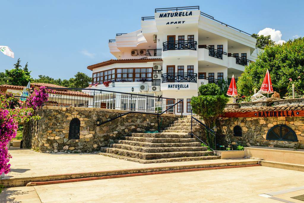 Naturella Hotel 3*