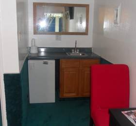Туры в Los Angeles Adventurer Allsuite Hotel в США