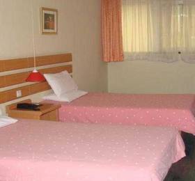 Home Inn Chengzhong Road в Шанхае