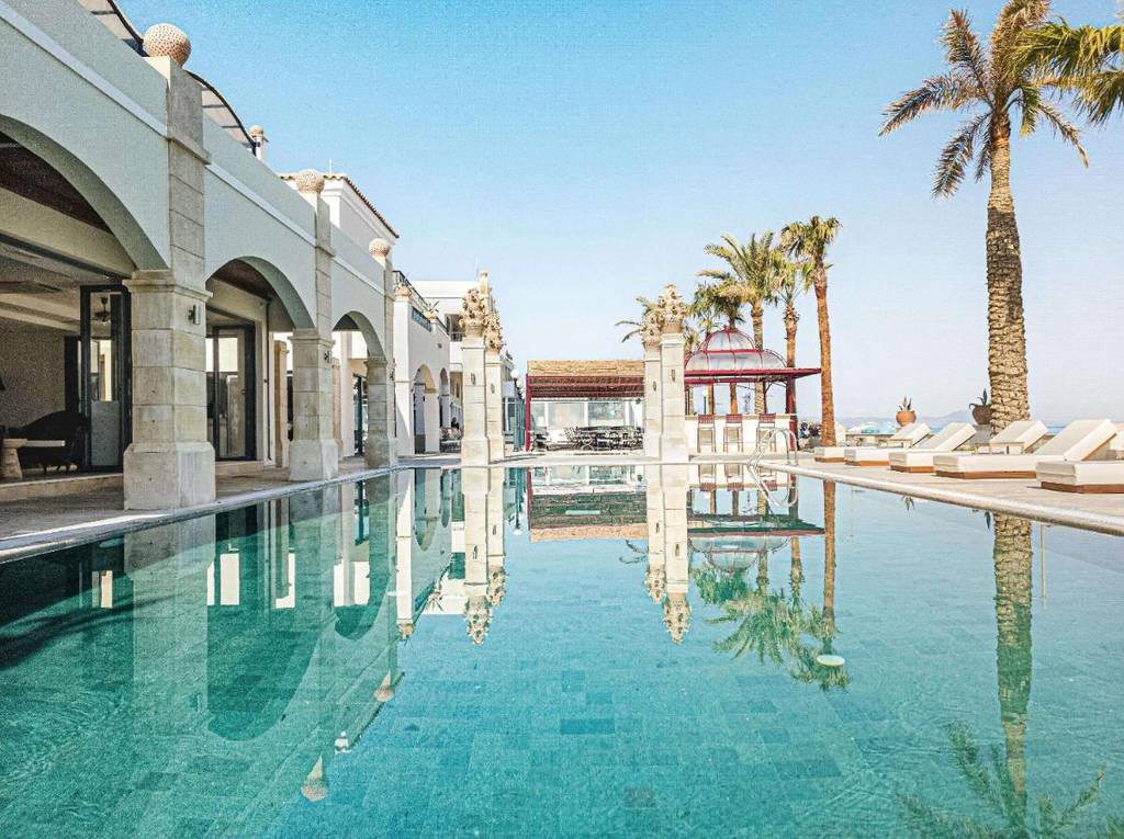 Grecotel Plaza Beach House 4*