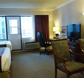 Capital Hill Hotel & Suites в Оттаве
