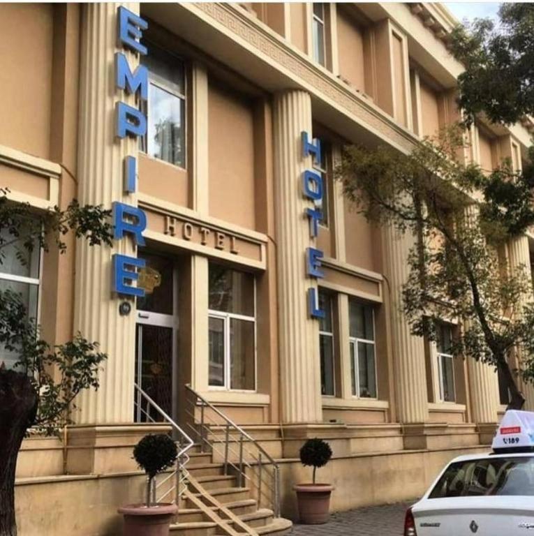 Empire Hotel 3*