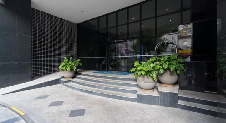 Tulip Inn Interative Flat
