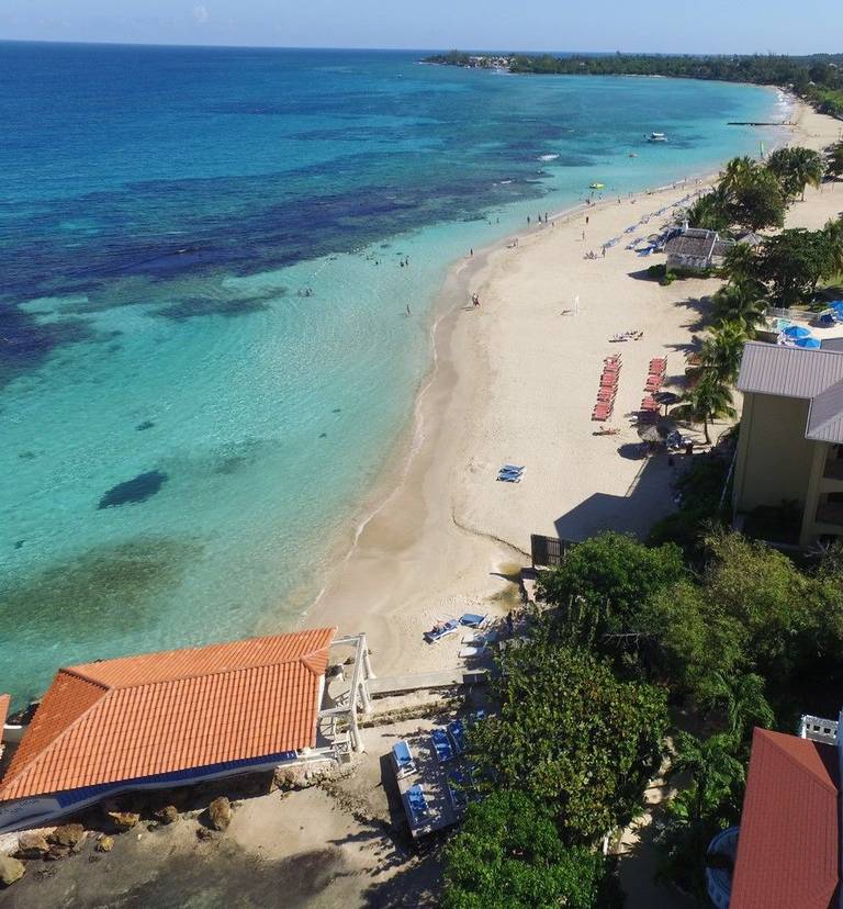 Franklin D. Resort